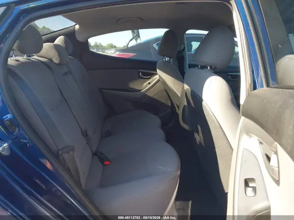 5NPDH4AE7GH755283 2016 HYUNDAI ELANTRA - Image 8