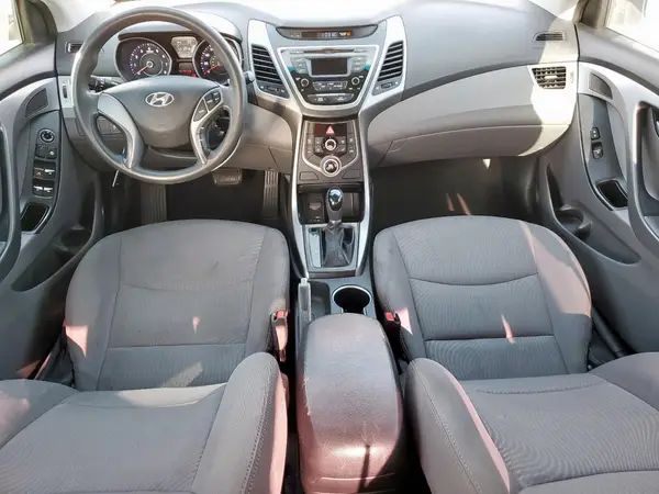 5NPDH4AE7GH755848 2016 HYUNDAI ELANTRA - Image 8