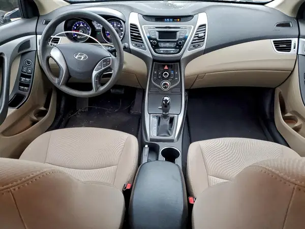 5NPDH4AE7GH757874 2016 HYUNDAI ELANTRA - Image 8