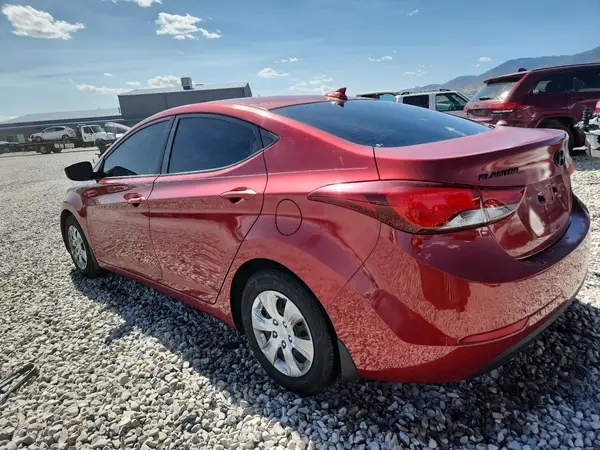 5NPDH4AE7GH758314 2016 HYUNDAI ELANTRA - Image 2