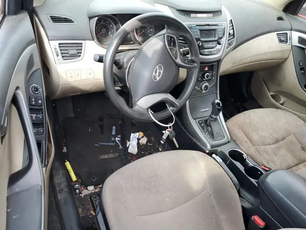 5NPDH4AE7GH758572 2016 HYUNDAI ELANTRA - Image 8