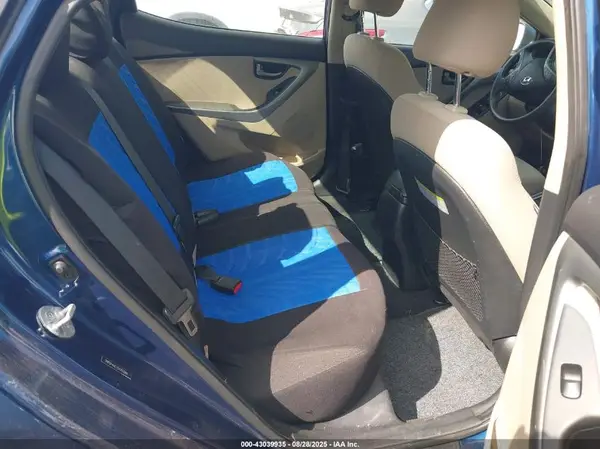 5NPDH4AE7GH760094 2016 HYUNDAI ELANTRA - Image 8