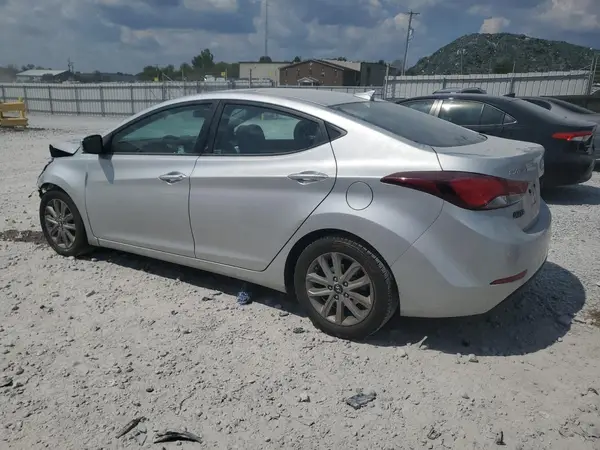 5NPDH4AE7GH762766 2016 HYUNDAI ELANTRA - Image 2