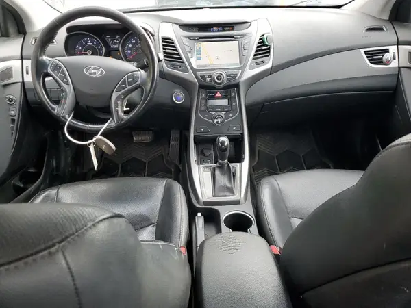 5NPDH4AE7GH764078 2016 HYUNDAI ELANTRA - Image 8