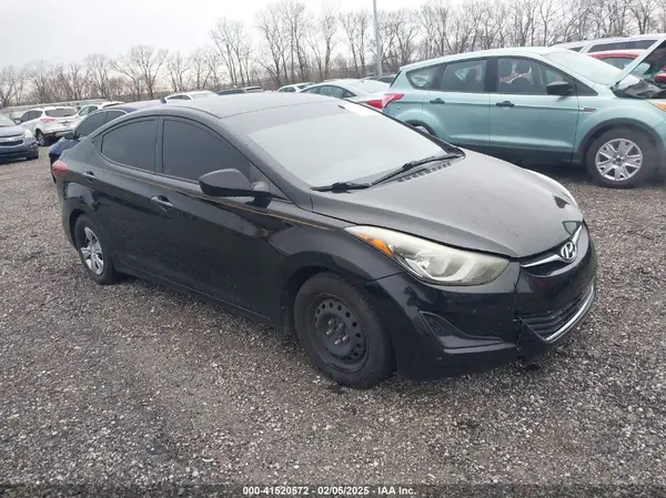 5NPDH4AE7GH764582 2016 HYUNDAI ELANTRA - Image 1
