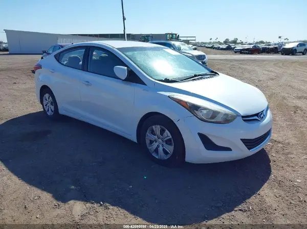 5NPDH4AE7GH765831 2016 HYUNDAI ELANTRA - Image 1