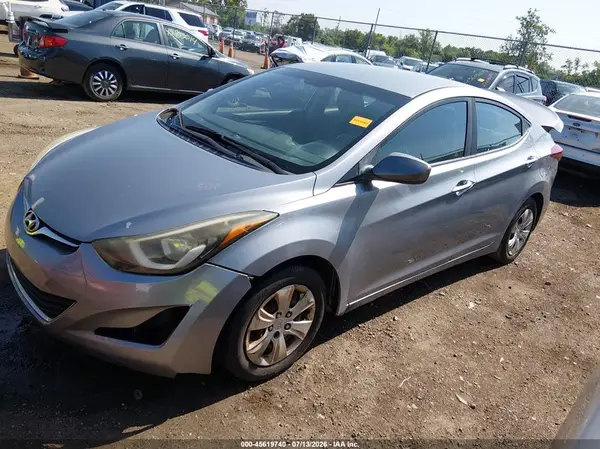 5NPDH4AE7GH766476 2016 HYUNDAI ELANTRA - Image 2