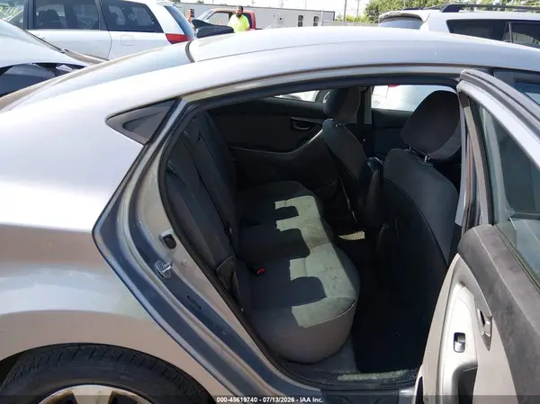 5NPDH4AE7GH766476 2016 HYUNDAI ELANTRA - Image 8