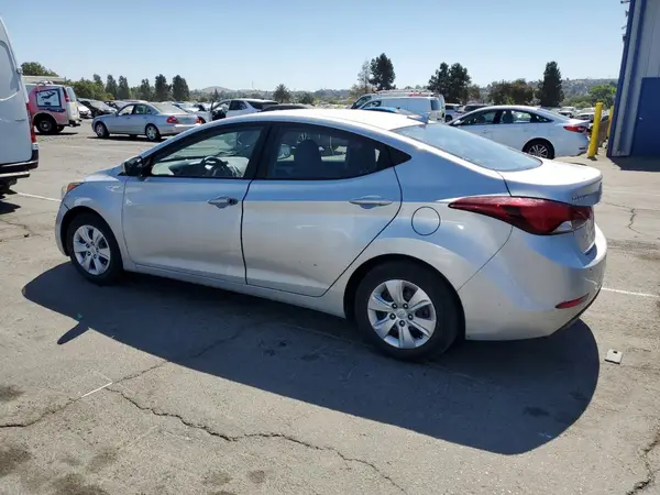 5NPDH4AE7GH766669 2016 HYUNDAI ELANTRA - Image 2