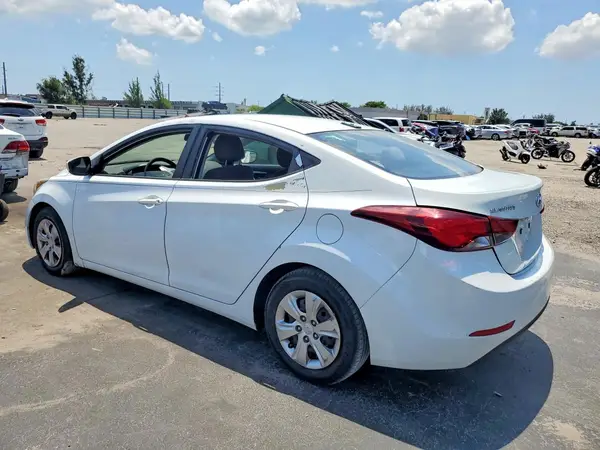 5NPDH4AE7GH771127 2016 HYUNDAI ELANTRA - Image 2