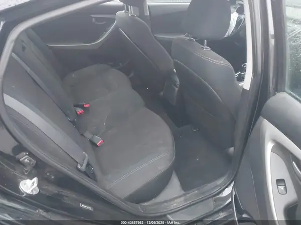 5NPDH4AE7GH775727 2016 HYUNDAI ELANTRA - Image 8
