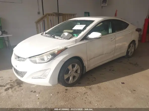 5NPDH4AE7GH775890 2016 HYUNDAI ELANTRA - Image 2