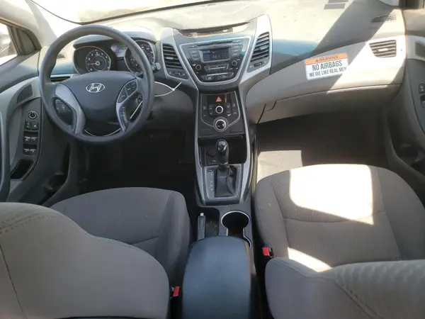 5NPDH4AE7GH776330 2016 HYUNDAI ELANTRA - Image 8