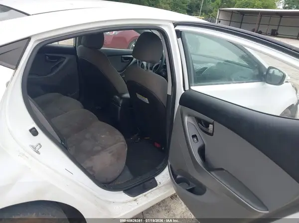5NPDH4AE7GH776716 2016 HYUNDAI ELANTRA - Image 8