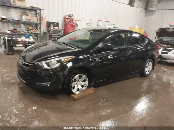 5NPDH4AE7GH777574 2016 HYUNDAI ELANTRA - Image 2