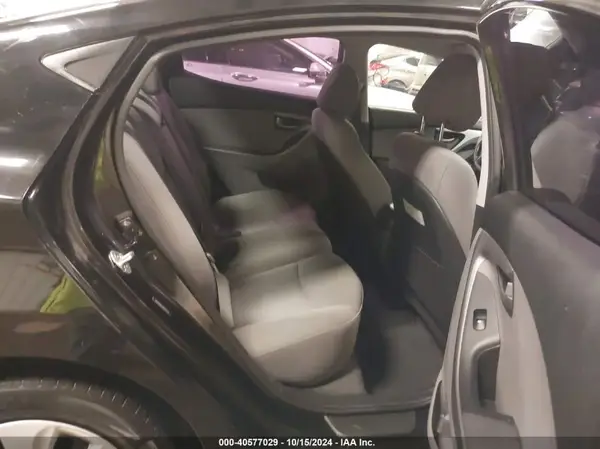 5NPDH4AE7GH777574 2016 HYUNDAI ELANTRA - Image 8
