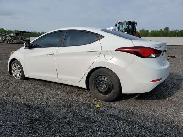 5NPDH4AE7GH779681 2016 HYUNDAI ELANTRA - Image 2