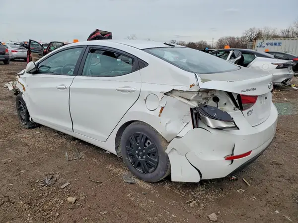 5NPDH4AE7GH781575 2016 HYUNDAI ELANTRA - Image 2