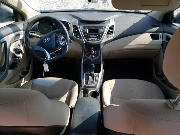 5NPDH4AE7GH781673 2016 HYUNDAI ELANTRA - Image 8