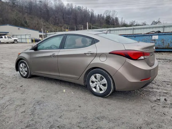 5NPDH4AE7GH782421 2016 HYUNDAI ELANTRA - Image 2