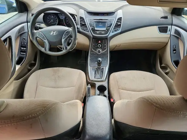 5NPDH4AE7GH785710 2016 HYUNDAI ELANTRA - Image 8