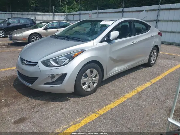 5NPDH4AE7GH786730 2016 HYUNDAI ELANTRA - Image 2