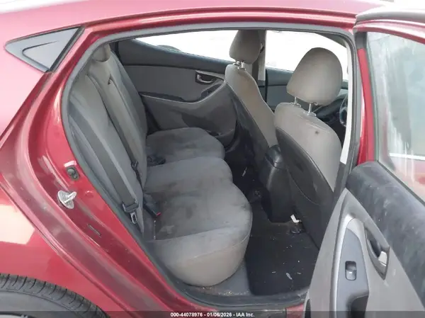 5NPDH4AE7GH789594 2016 HYUNDAI ELANTRA - Image 8