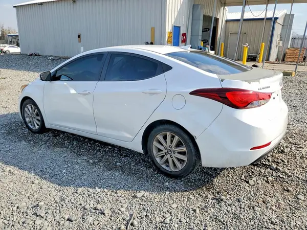 5NPDH4AE7GH790163 2016 HYUNDAI ELANTRA - Image 2