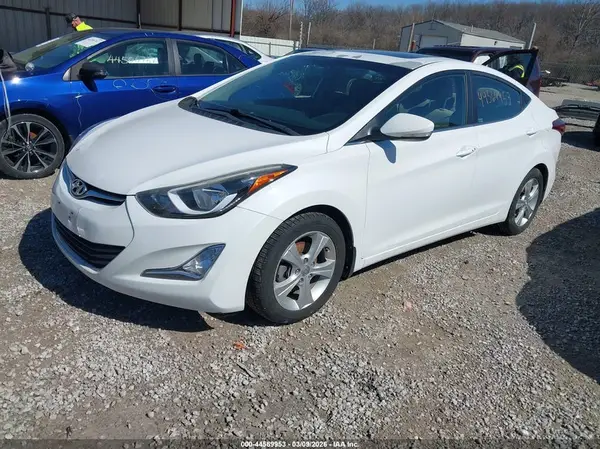 5NPDH4AE7GH793192 2016 HYUNDAI ELANTRA - Image 2