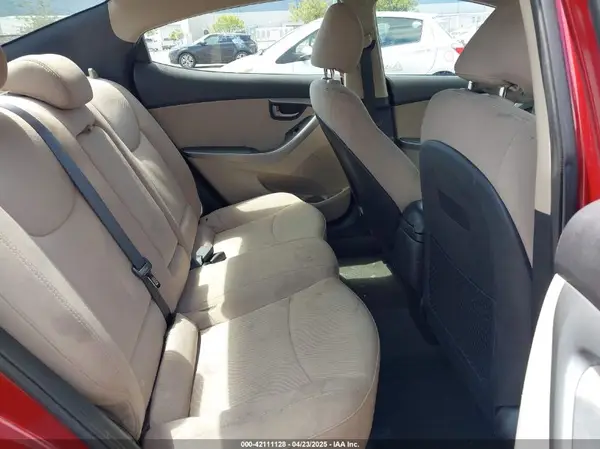 5NPDH4AE7GH794696 2016 HYUNDAI ELANTRA - Image 8