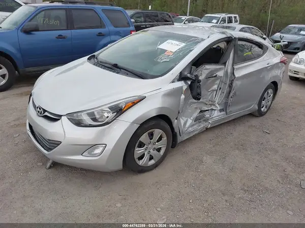 5NPDH4AE7GH794939 2016 HYUNDAI ELANTRA - Image 2