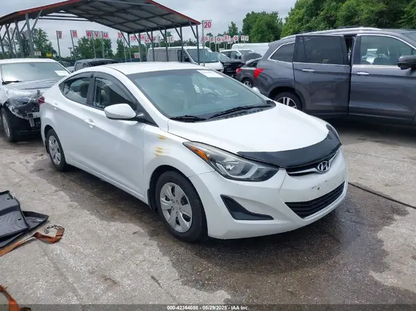 5NPDH4AE7GH799350 2016 HYUNDAI ELANTRA - Image 1