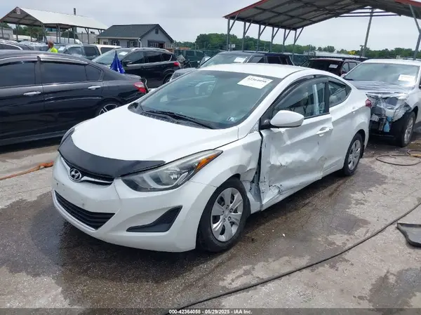 5NPDH4AE7GH799350 2016 HYUNDAI ELANTRA - Image 2