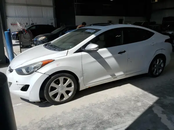 5NPDH4AE8BH004833 2023 HYUNDAI ELANTRA - Image 1