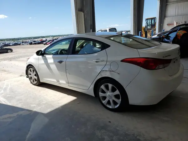 5NPDH4AE8BH004833 2023 HYUNDAI ELANTRA - Image 2