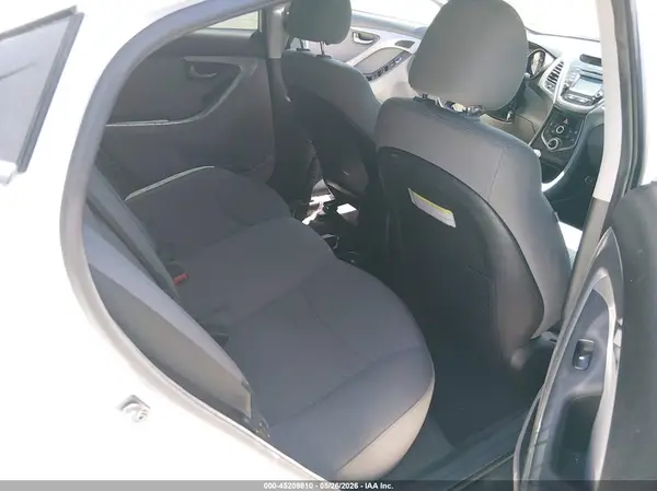 5NPDH4AE8GH653653 2016 HYUNDAI ELANTRA - Image 8