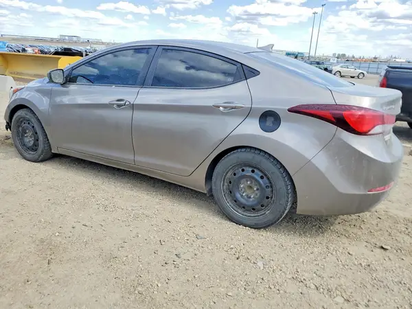 5NPDH4AE8GH654026 2016 HYUNDAI ELANTRA - Image 2