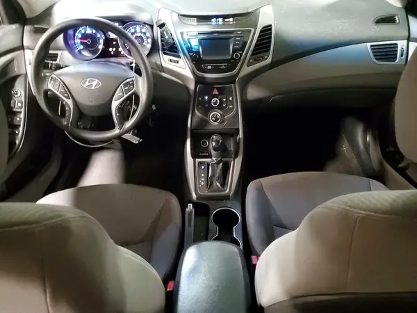 5NPDH4AE8GH654964 2016 HYUNDAI ELANTRA - Image 8