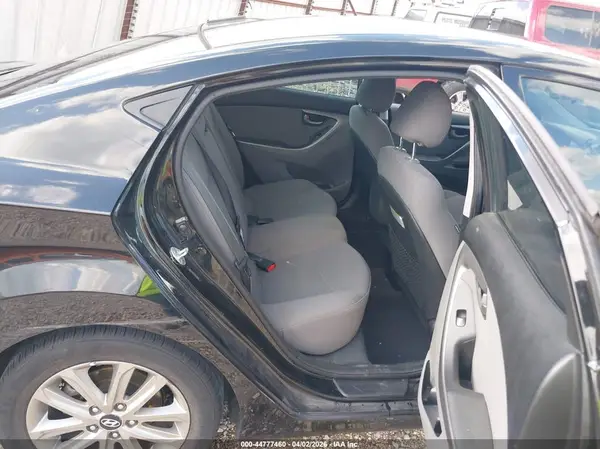 5NPDH4AE8GH656830 2016 HYUNDAI ELANTRA - Image 8