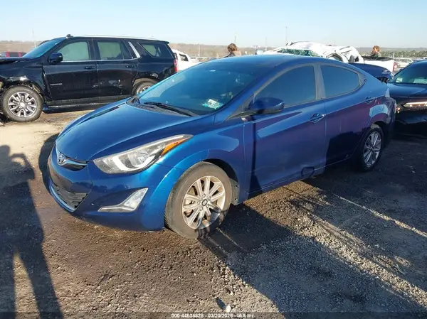 5NPDH4AE8GH657489 2016 HYUNDAI ELANTRA - Image 2
