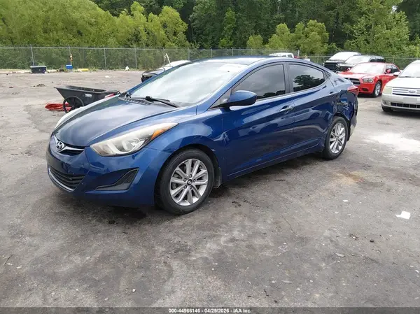 5NPDH4AE8GH658965 2016 HYUNDAI ELANTRA - Image 2