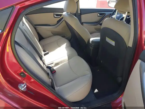 5NPDH4AE8GH659176 2016 HYUNDAI ELANTRA - Image 8