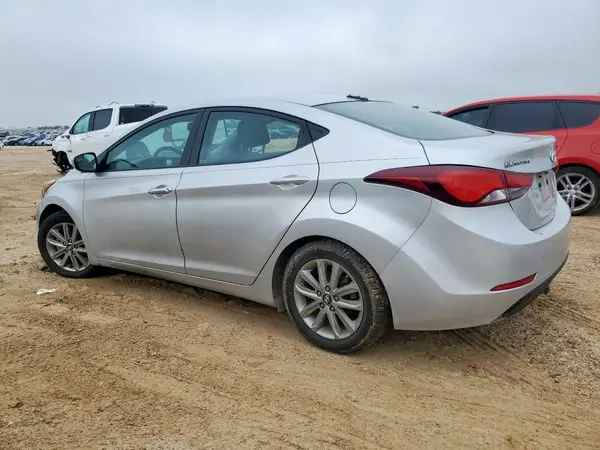 5NPDH4AE8GH659632 2016 HYUNDAI ELANTRA - Image 2