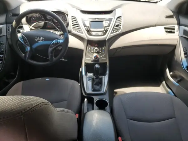 5NPDH4AE8GH659811 2016 HYUNDAI ELANTRA - Image 8