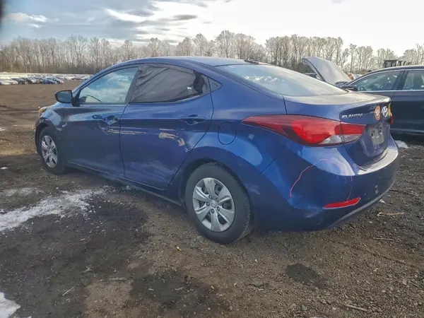 5NPDH4AE8GH663597 2016 HYUNDAI ELANTRA - Image 2