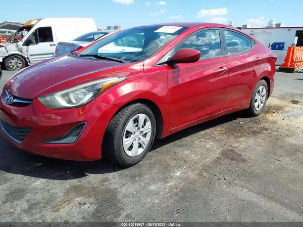 5NPDH4AE8GH663924 2016 HYUNDAI ELANTRA - Image 2