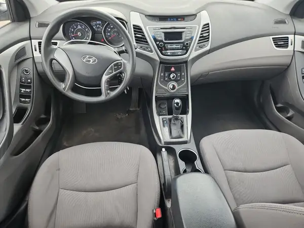 5NPDH4AE8GH664507 2016 HYUNDAI ELANTRA - Image 8