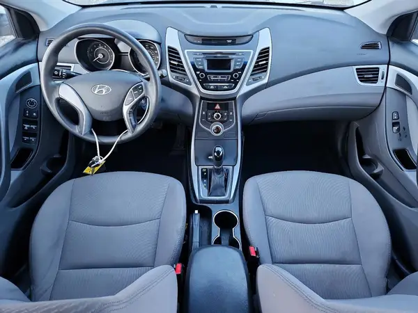 5NPDH4AE8GH666192 2016 HYUNDAI ELANTRA - Image 8