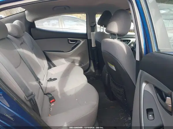 5NPDH4AE8GH666242 2016 HYUNDAI ELANTRA - Image 8