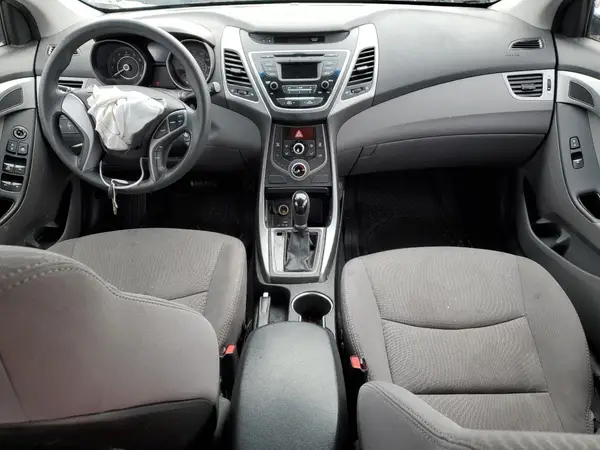 5NPDH4AE8GH668153 2016 HYUNDAI ELANTRA - Image 8